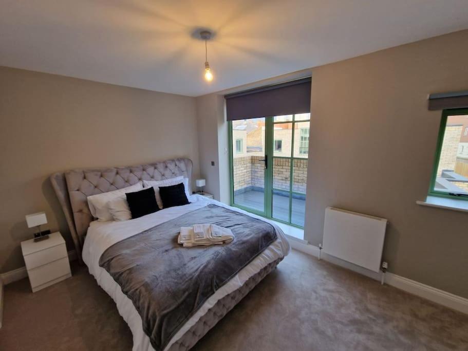 Stunning Newbuilt 3 Bed House Sleeps 9 Villa Edmonton Kültér fotó